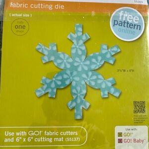 GO! Fabric Cutting Die Snowflake